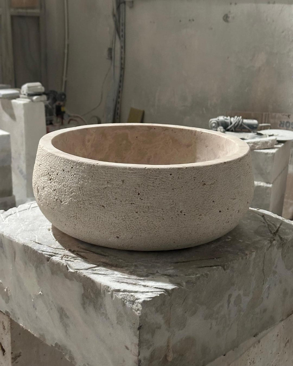 Handmade Travertine Sink Luxury Bathroom Natural Stone Round Basin Handcrafted Custom Size Vanity Sink