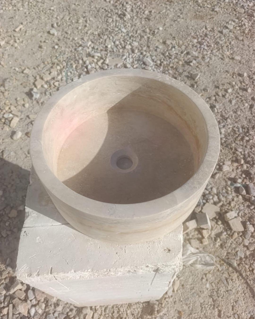 Handmade Travertine Round Marble Sink: Luxury Bathroom Vanity