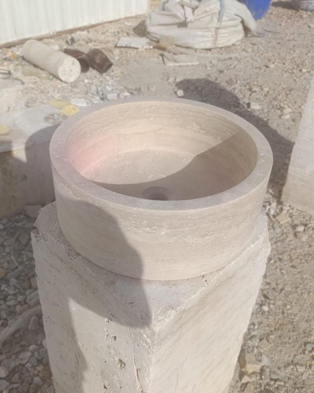 Handmade Travertine Round Marble Sink: Luxury Bathroom Vanity